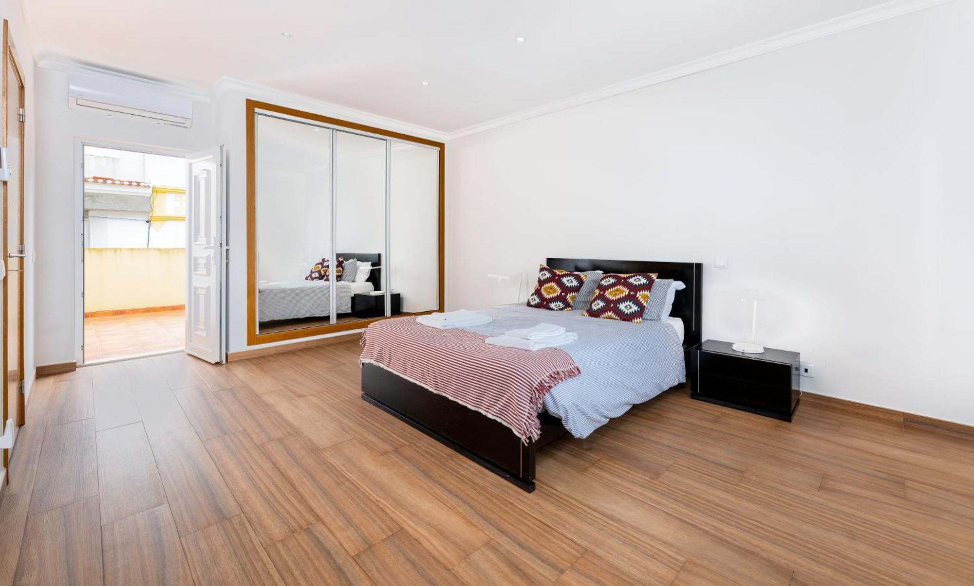 Full Private 180Sqm Villa - Terrace Jacuzzi - 200M Beach & Sea View Albufeira Extérieur photo