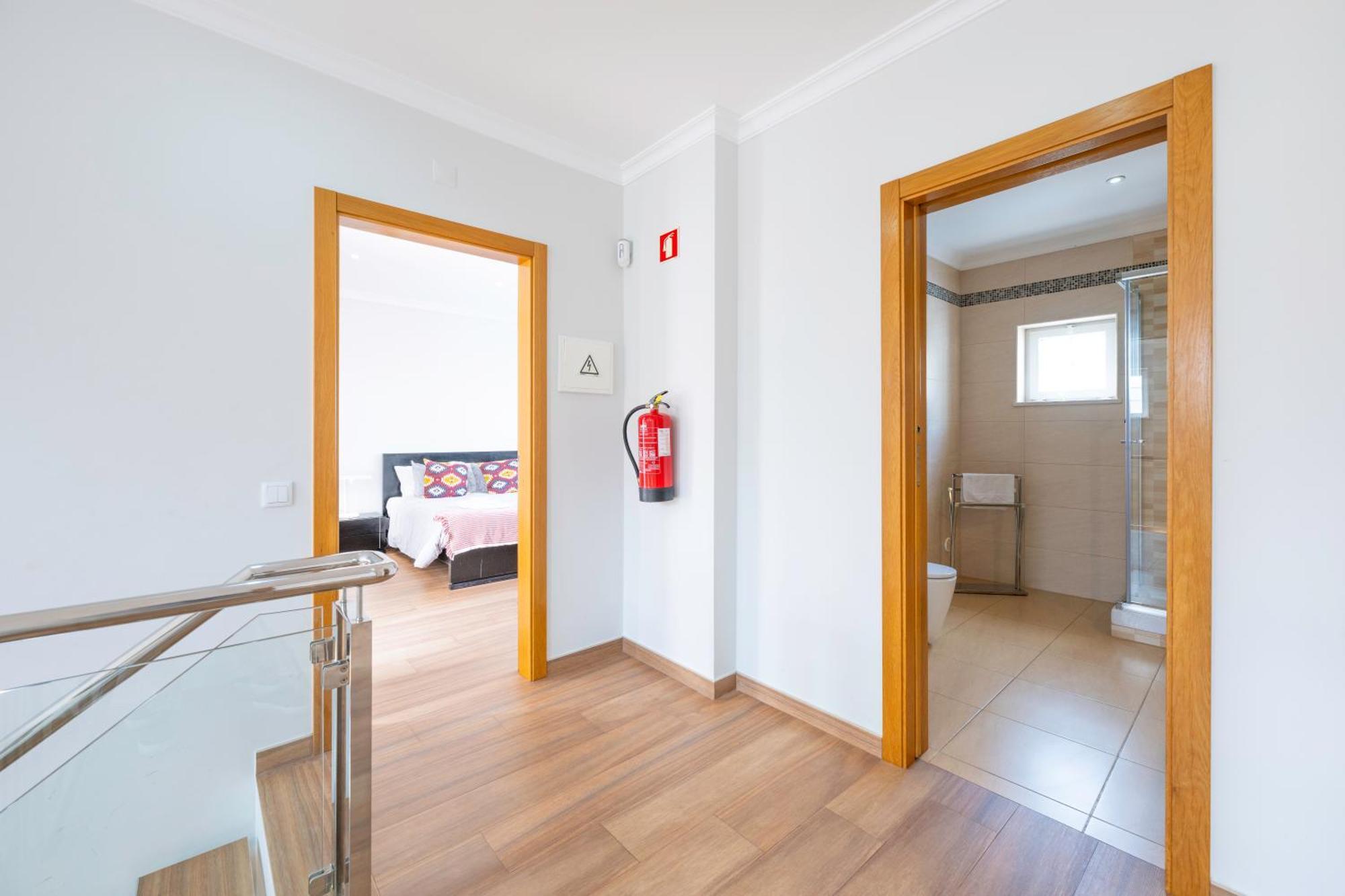 Full Private 180Sqm Villa - Terrace Jacuzzi - 200M Beach & Sea View Albufeira Extérieur photo